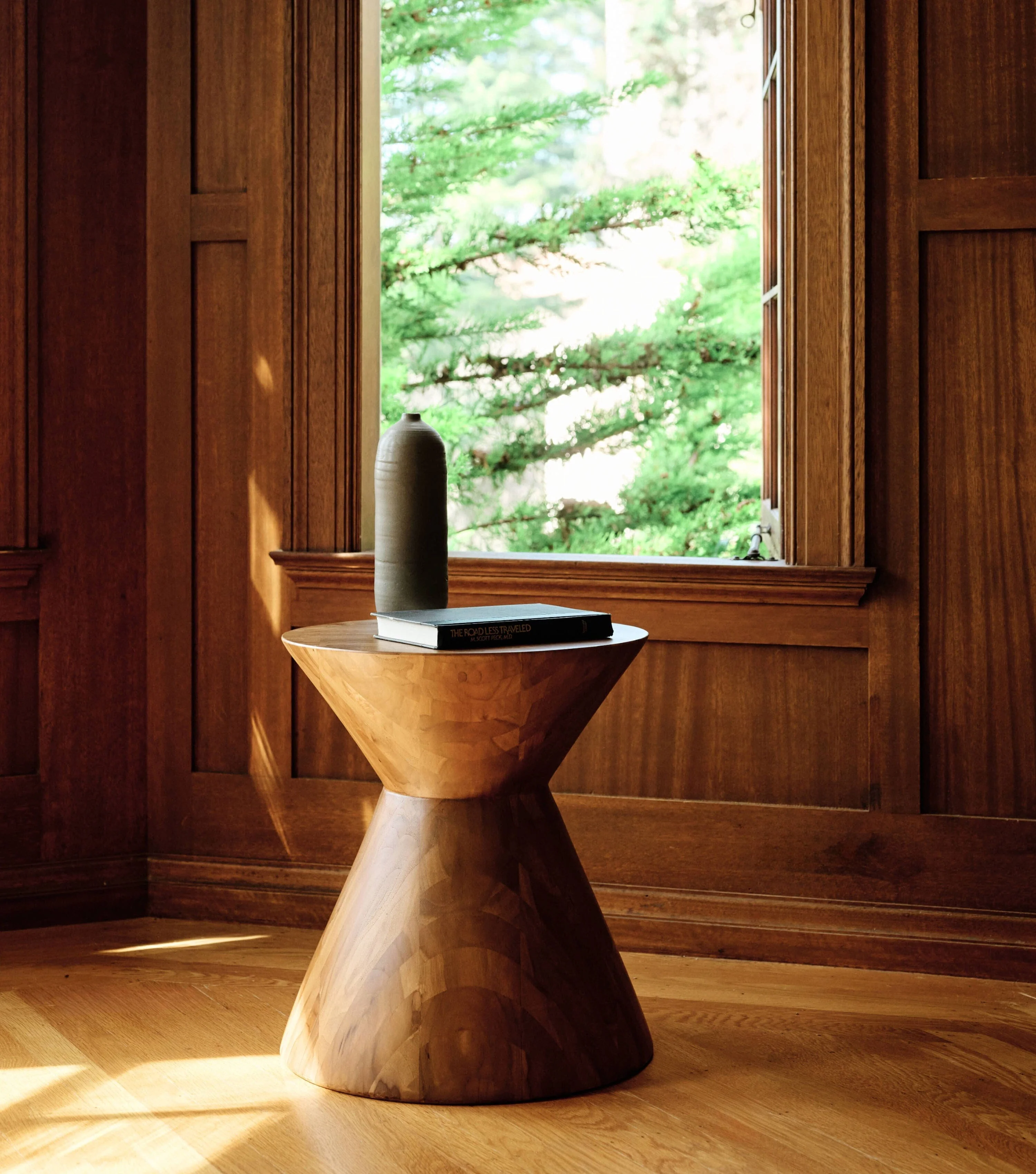 Trompo Side Table - Image 3