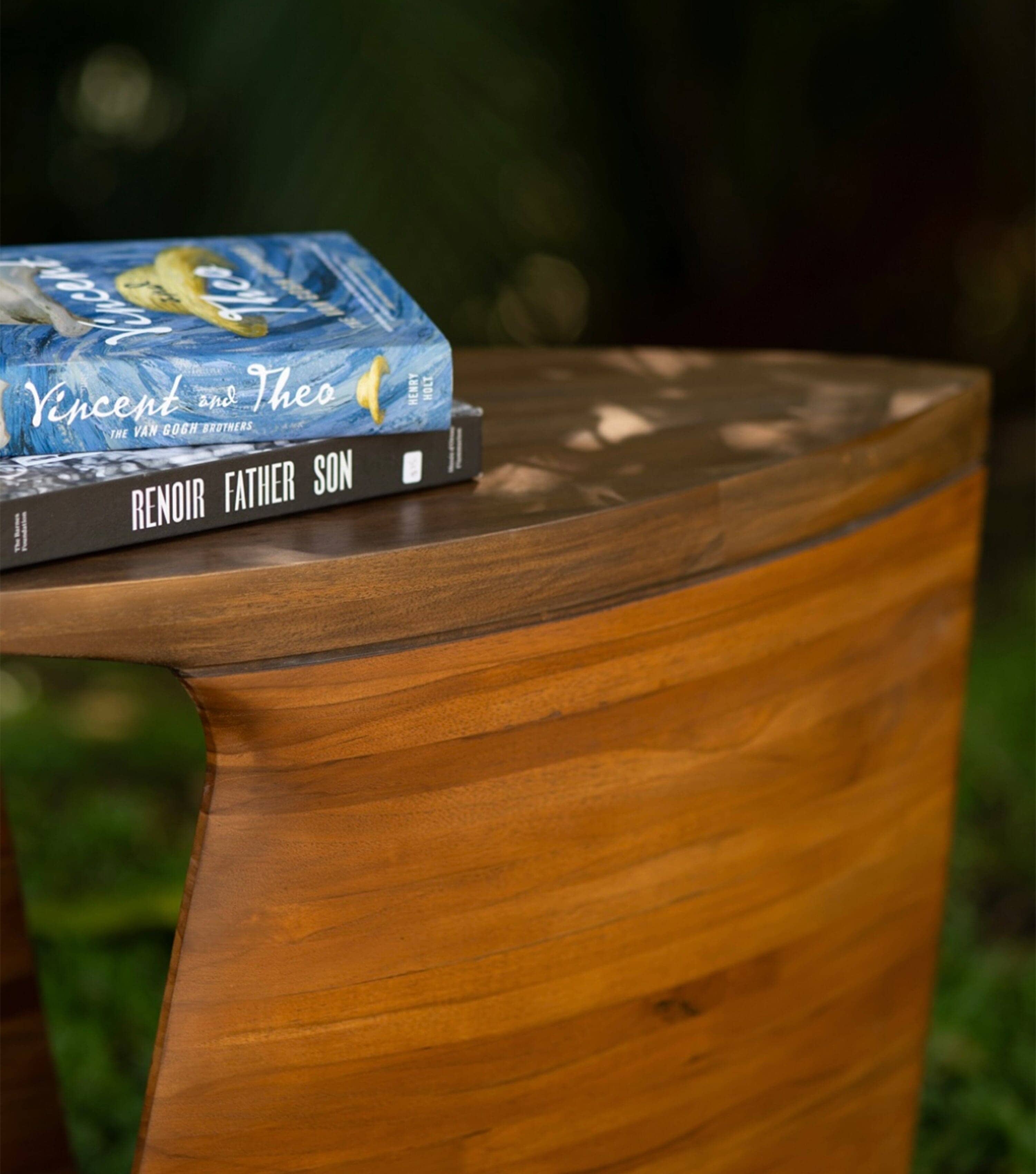 Velero Side Table - Image 3