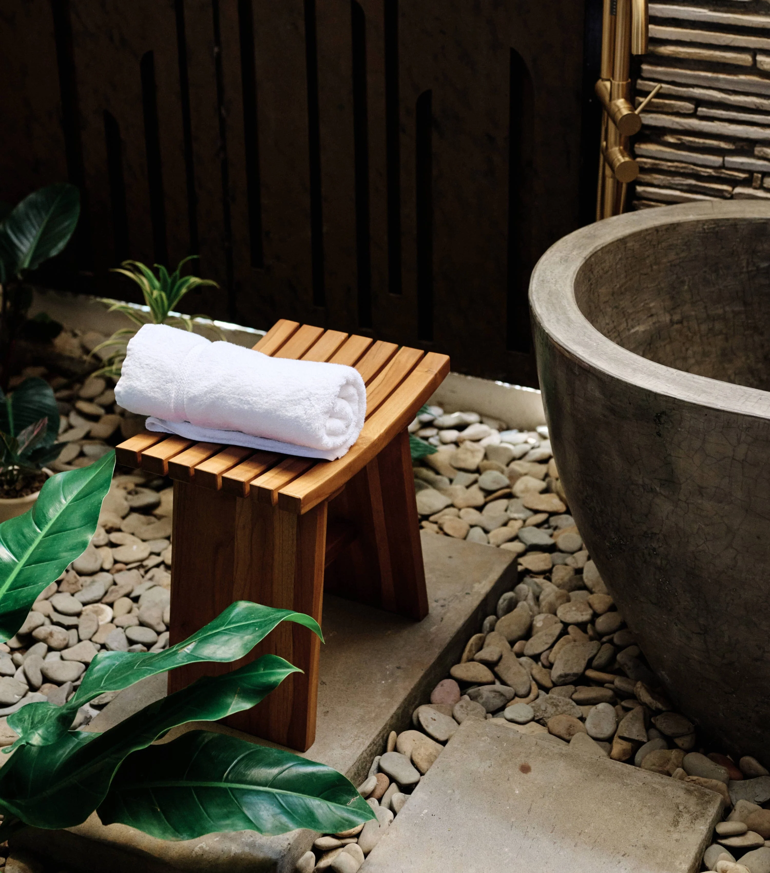 Zapatera Outdoor Stool - Image 4